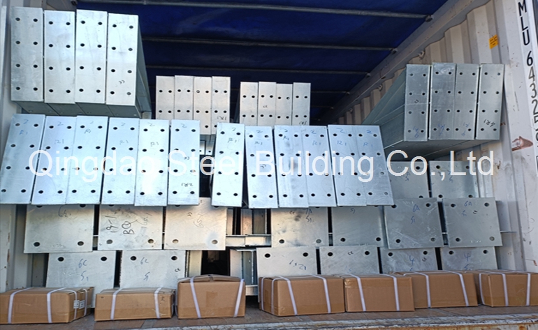   Galvanized steel structures transported to UK-SOUTHAMPTON