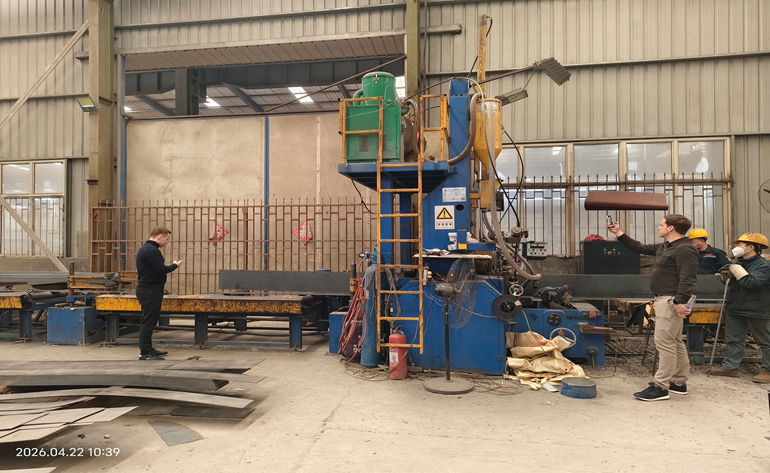   Client visit factory!(Steel structure building project)