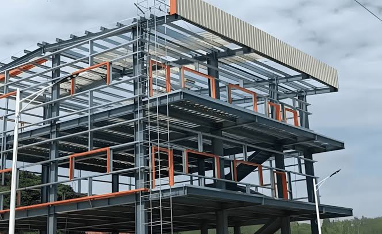   Seismic Performance of Steel Structures in High-Risk Areas￼