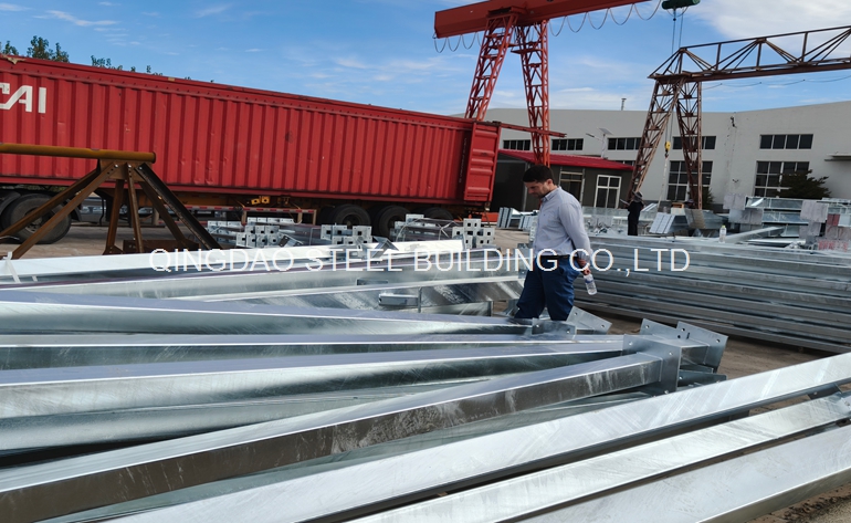   Welcome UK Client to Visit Our Factory